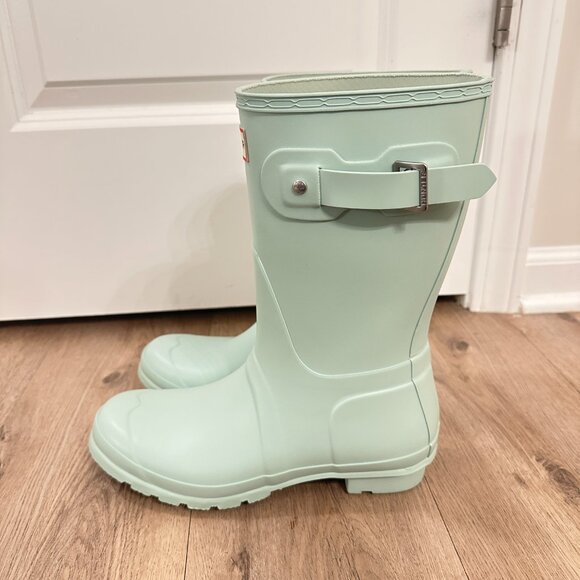 HUNTER Original Short Waterproof Rain Boot (Women) in Light Green Size US 8 - Picture 4 of 6